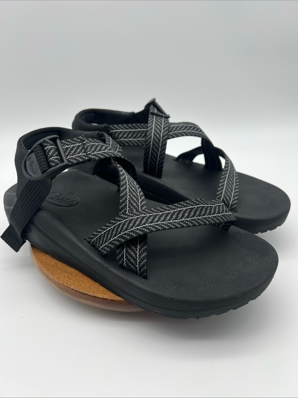 Chaco CushZ Extra Cushioned Comfort Sandal Mens Shoe Sz.12 Black/Gray